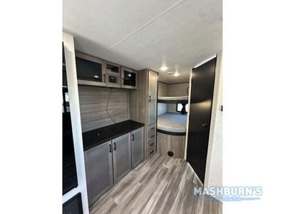 2025 Jayco Jay Flight SLX — photo 13 view