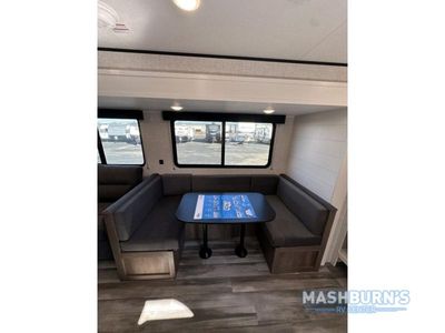 2025 Jayco Jay Flight SLX — photo 10 view