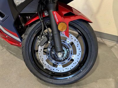 2026 Kawasaki Ninja 500 ABS Metallic Matte Twilight Blue — photo 14 view