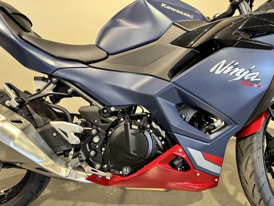 2026 Kawasaki Ninja 500 ABS Metallic Matte Twilight Blue — photo 11 view