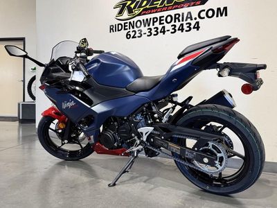 2026 Kawasaki Ninja 500 ABS Metallic Matte Twilight Blue — detail view