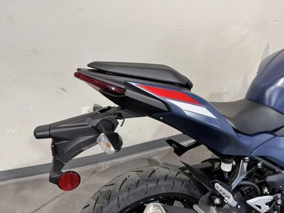 2026 Kawasaki Ninja 500 ABS Metallic Matte Twilight Blue — photo 9 view