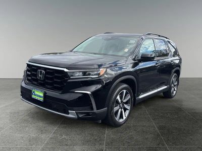 2023 Honda Pilot — rear three-quarter view