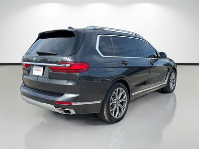 2020 BMW X7 — rear three-quarter view