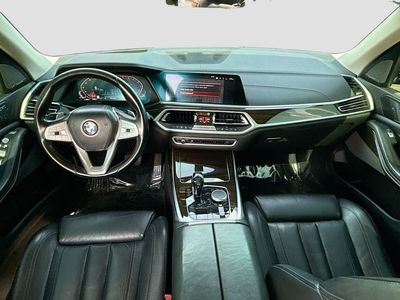 2020 BMW X7 — photo 17 view