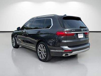 2020 BMW X7 — detail view