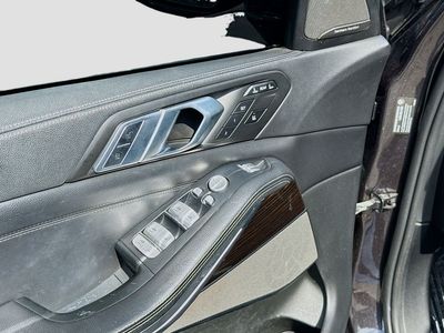 2020 BMW X7 — photo 25 view