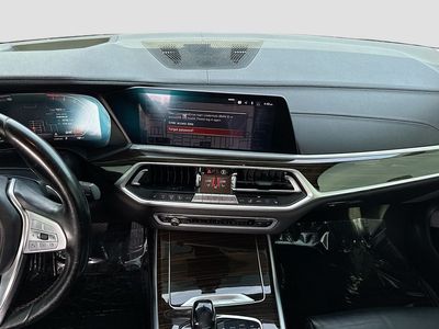 2020 BMW X7 — photo 20 view