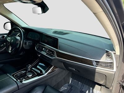 2020 BMW X7 — photo 15 view