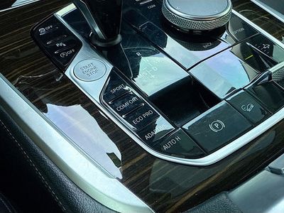 2020 BMW X7 — photo 32 view