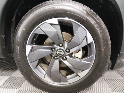 2025 Nissan Rogue - Photo 10