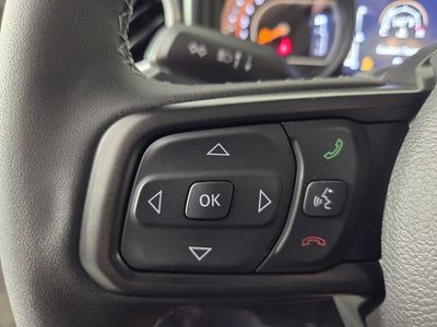2026 Jeep Gladiator — photo 14 view
