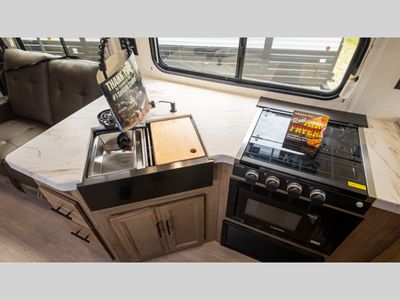 2025 Forest River RV Cherokee Grey Wolf - Photo 27
