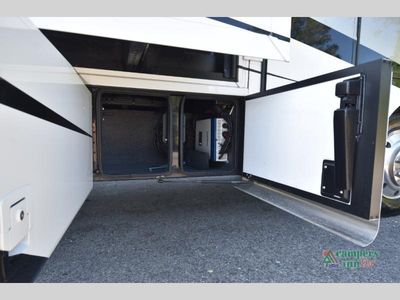 2025 Newmar Bay Star — photo 14 view