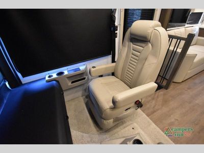 2025 Newmar Bay Star — photo 47 view