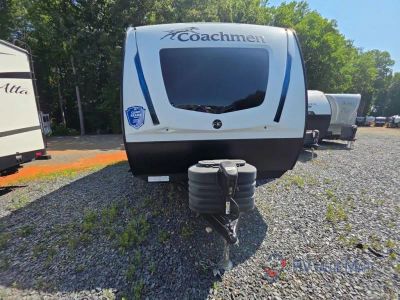 2024 Coachmen RV Freedom Express Ultra Lite — interior view