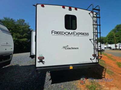 2024 Coachmen RV Freedom Express Ultra Lite — photo 8 view