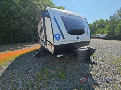 2024 Coachmen RV Freedom Express Ultra Lite — front three-quarter view