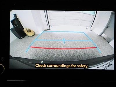 2025 Toyota Highlander AWD — photo 21 view