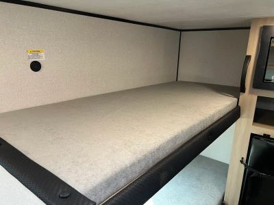 2026 Jayco PROWLER LYNX — photo 8 view