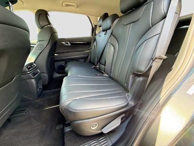 2025 Genesis GV80 - Photo 21