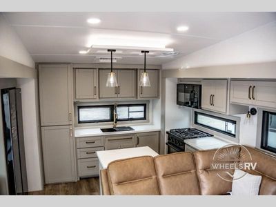 2026 Brinkley Model Z - Photo 30