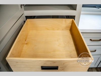2026 Brinkley Model Z - Photo 35