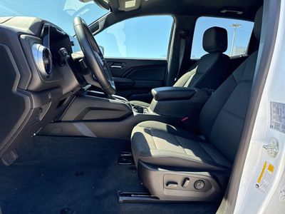 2023 Chevrolet Colorado - Photo 6