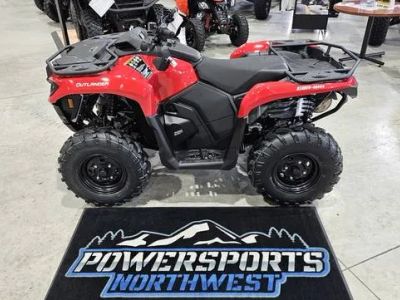 2026 Can-Am® Outlander DPS 700 — front three-quarter view