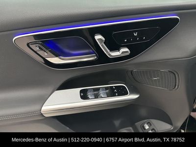 2025 Mercedes-Benz GLC - Photo 12