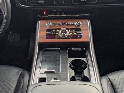2024 Lincoln Aviator — photo 18 view