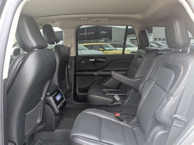 2024 Lincoln Aviator — photo 13 view