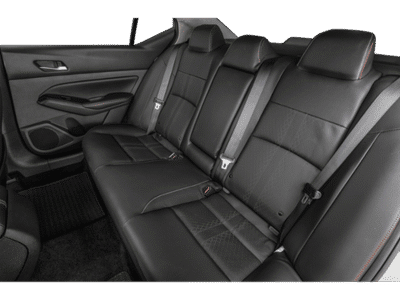 2026 Nissan Altima — photo 10 view