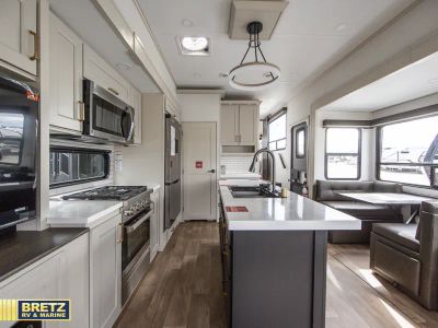 2026 Grand Design Influence - Photo 18