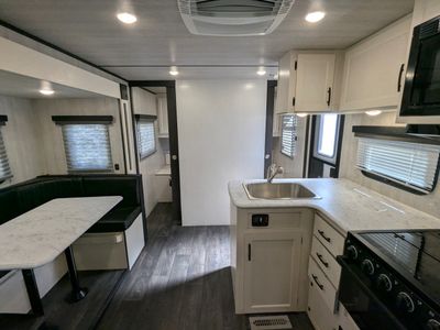 2024 Genesis Supreme Surfside Limited — photo 22 view