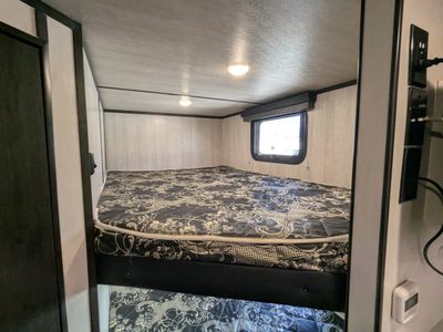 2024 Genesis Supreme Surfside Limited — photo 23 view