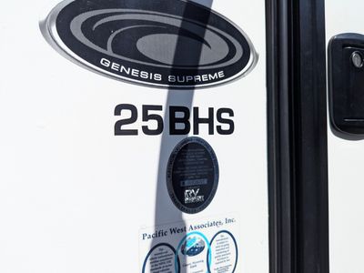 2024 Genesis Supreme Surfside Limited — detail view