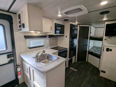 2024 Genesis Supreme Surfside Limited — photo 24 view