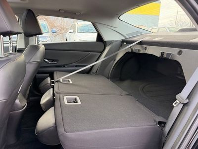 2023 Hyundai Elantra Limited - Photo 39