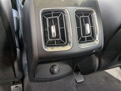 2026 Kia Sorento — photo 18 view