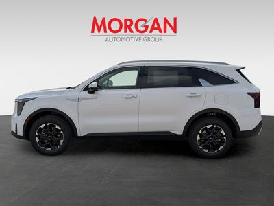 2026 Kia Sorento — photo 8 view