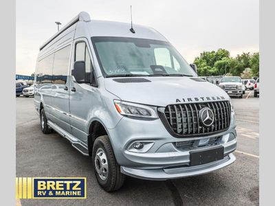 2026 Airstream Interstate 19GT — front three-quarter view
