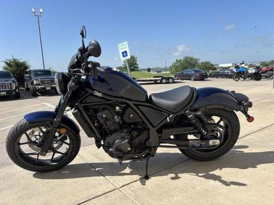 2025 Honda Rebel 1100 DCT — interior view