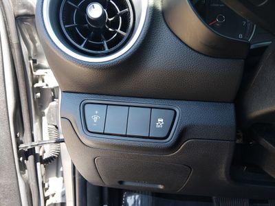 2024 Kia Forte — photo 12 view
