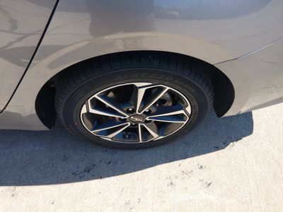 2024 Kia Forte — photo 10 view