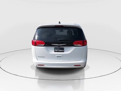 2022 Chrysler Voyager - Photo 6