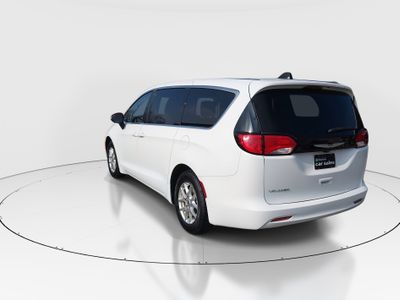 2022 Chrysler Voyager - Photo 5