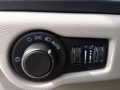 2022 Chrysler Voyager - Photo 13