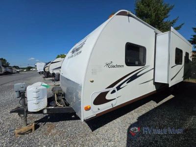 2012 Coachmen RV Freedom Express — detail view