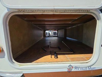2012 Coachmen RV Freedom Express — photo 8 view
